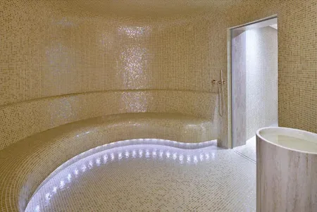 Crescent West 4 Bedroom Penthouse Apartment