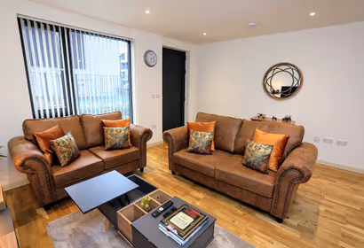 Queensbury Apartment near Colindale