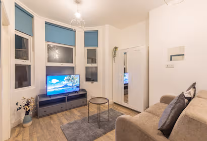 Grand Victorian Luxury Serviced Apartment