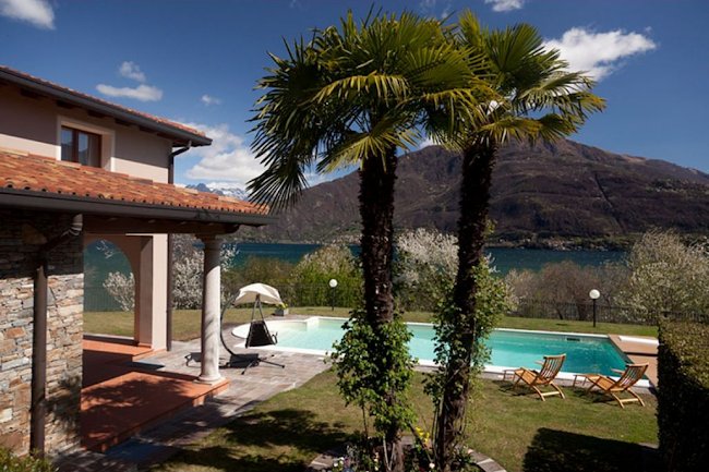 A Luxury Retreat in the Lake como