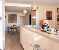 An Oasis of Calm on a Top Floor - Avenue Rapp