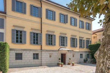 LAKE COMO HISTORIC LUXURY VILLA- 1200M2 OF PURE SPLEDOUR