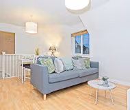 2 Bed House next to Barry Beach