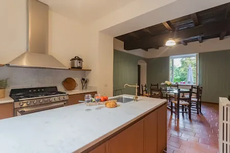 Lezzeno Villa with swimming pool