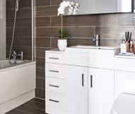 02 Bedroom at Wilmington Close Apartment near Watford Jn