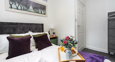 Modern 2 Bedroom Apartment in Central Croydon