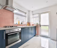 Barry Gem 3BR - Parking - Modern Kitchen