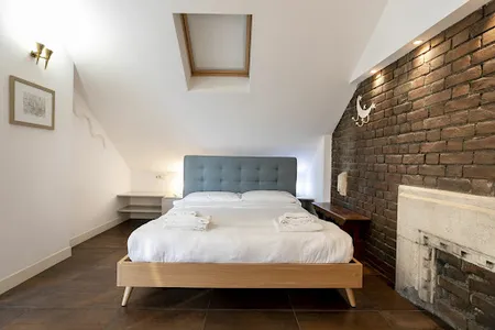 Disciplini  Serviced Apartment