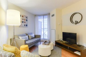 Victory Simcoe Street Apartment