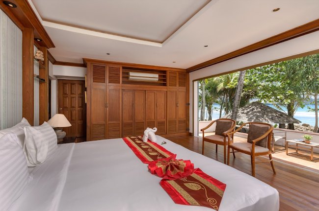 Luxurious Beach Villa In Kalim Beach