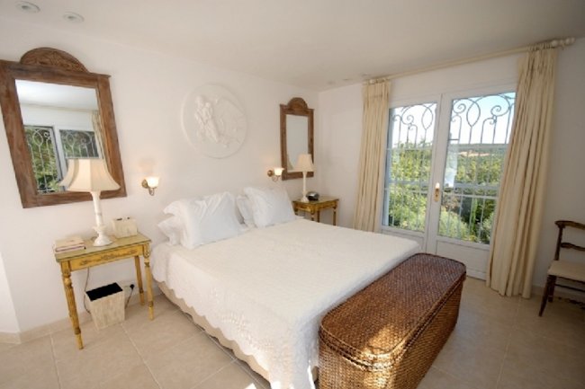 A Gorgeous Villa Home in Gassin