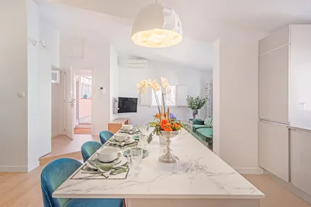 Dining space at Splendom Housing Lagasca