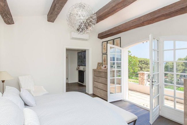 Sensational Luxury Villa Near Antibes