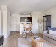 Washington Blvd Apartment