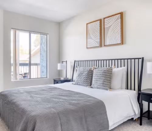 E Del Mar Serviced Apartment