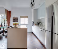 Full kitchen at Bartenura