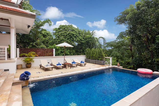 Handsome Villa Near Kata Beach