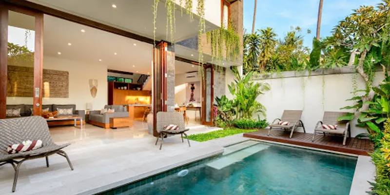 A Grand Luxury Villa Near Seminyak
