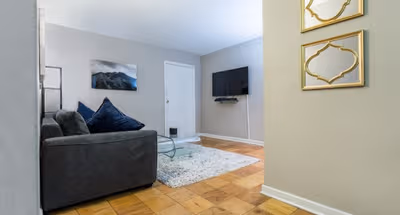 86th Street Apartment