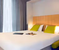 Luxury bedroom at Munchen City Olympiapark