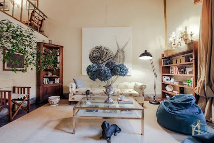 ARTFULLY DECORATED ABODE IN THE HISTORICAL CENTER