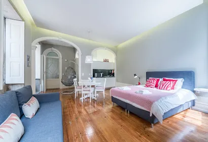 Caldeireiros Serviced Apartment