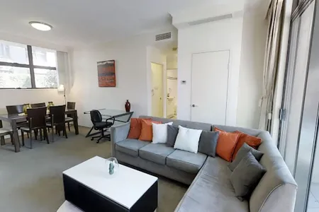 Pyrmont Bridge Road Serviced Apartment