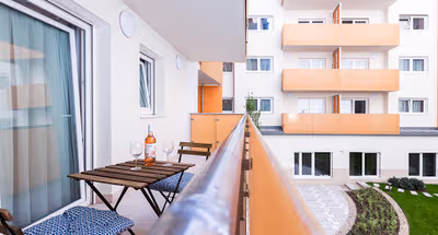 Vagabond Broadway III