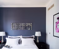 Designer Marina Apartment With Spectacular Canal View