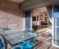 Exterior of King David VI