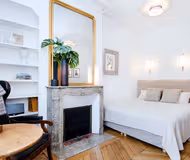 Luxury bedroom at Pinot Grigio Serviced Apartment, Bastille