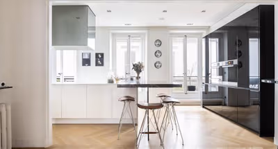 170M2 UBER HAUSSMANNIAN LUXURY NEAR CHAMPS ELYSÉES-ARC TRIOMPHE