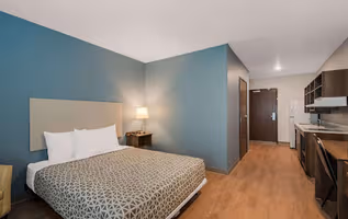 Bellflower - Los Angeles Apartment