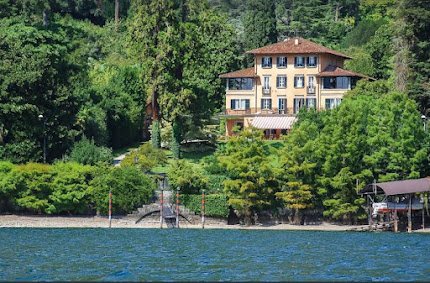 Solution FOR A Luxury Stay-13000 M2 Exotic Italian Lake Front Home IN Mennagio