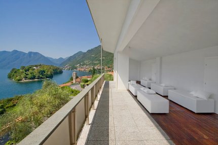 ALFRESCO FEASTS AND ITALIAN WINE ON THE SHORES OF LAKE COMO
