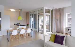 Van der Hoevenplein Serviced Apartments