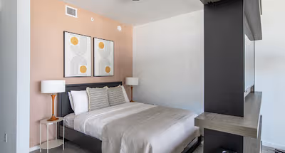 NE 4th Street Serviced Apartment