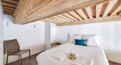 Rue de Flesselles Serviced Apartment