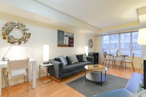 Simcoe Street Serviced Apartment - I