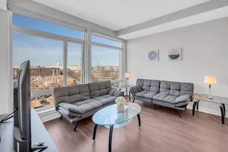 Delaware Ave SW Serviced Apartments