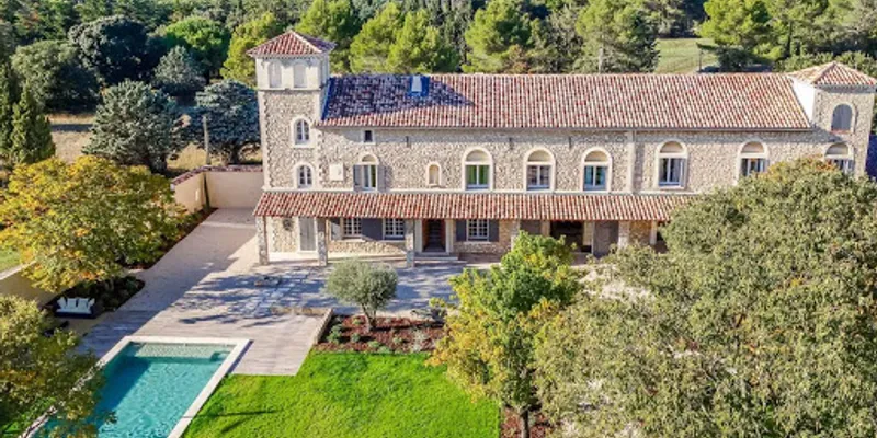 A Grand Luxury Villa in Avignon