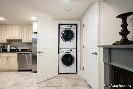 723 5th Street NE Unit 1