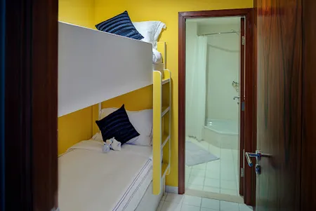 Rustic Four Bedroom Apartment Near Burj Khalifa