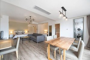 Xinzha Road Serviced Apartments