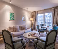 Luxury with a view of the Avenue De Montaigne
