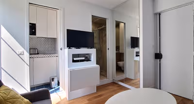 Bright living area at Rue du Colisée Serviced Apartment, Champs Elysees