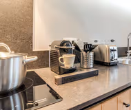 Full kitchen at Sablons