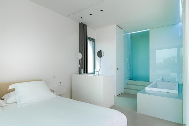 In the heights of Vallauris,designer villa breathtaking 360-degree sea view