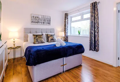 Spacious 4 Bedroom Chester Home with parking. - Newhall Road