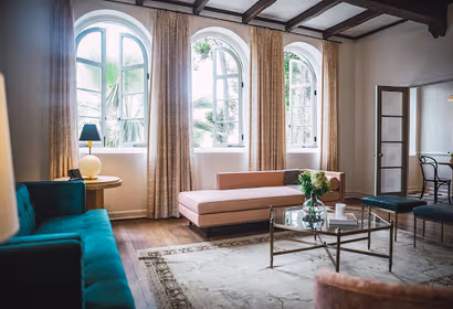 Franklin Ave Apartment